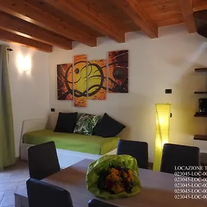 Tasel With Heated Pool Apartment